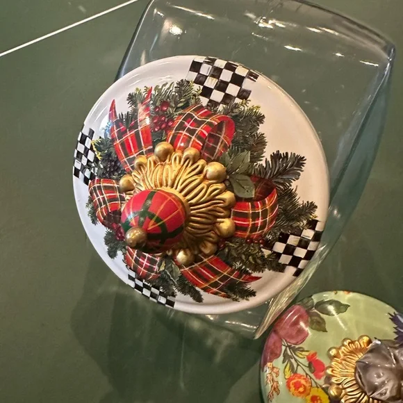 Mackenzie-Child’s cookie Glass Jar with Floral and Christmas lids - Picture 2 of 5